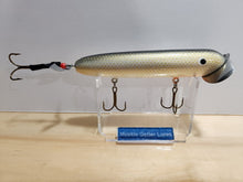Load image into Gallery viewer, Wake Maker Muskie Lure
