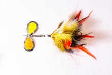 Load image into Gallery viewer, Feather Duster Series Muskie Lure
