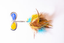 Load image into Gallery viewer, Feather Duster Series Muskie Lure

